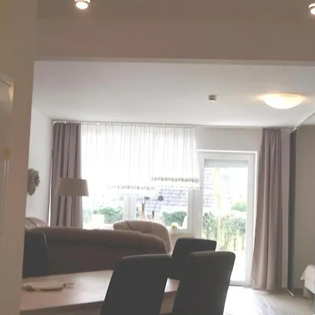 Apartment 50180... *